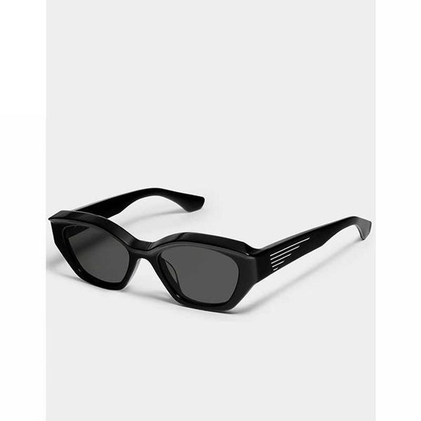 gm2023 dylan wang uv resistant sunglasses for men and women stars the same large frame can match with thin girls, White;black
gm2023 dylan wang uv resistant sunglasses for men and women stars the same large frame can match with thin girls, White;black