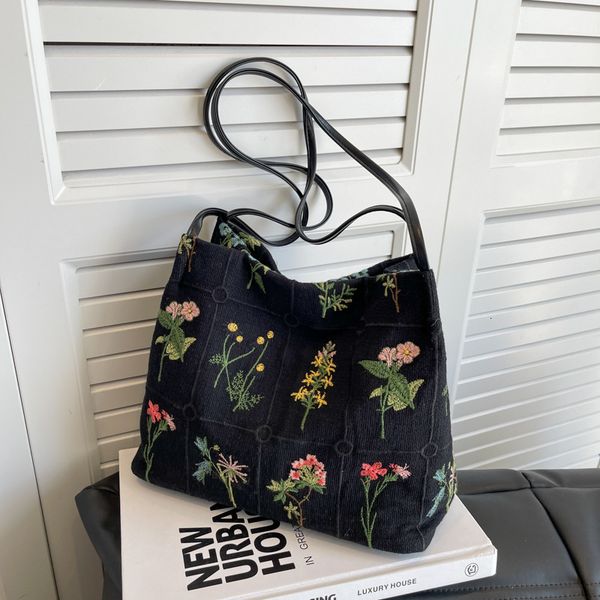 evening bags hylhexyr vintage flowering pattern shoulder bag female cotton linen cloth tote fashionable women handbag 230629
evening bags hylhexyr vintage flowering pattern shoulder bag female cotton linen cloth tote fashionable women handbag 230629