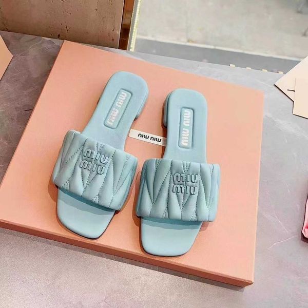 slippers mius sandals beach designer shoes women slide wear seaside holiday caligae flat bottom square open toe flip flops in summer 527t 
slippers mius sandals beach designer shoes women slide wear seaside holiday caligae flat bottom square open toe flip flops in summer 527t