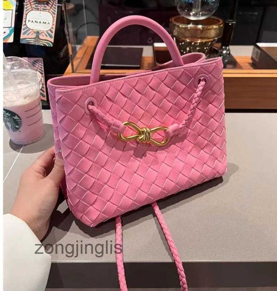 leather bottegas 2023 woven rope purse andiamo totes bag women's designer handbag metal venetas buckle bags tote single shoulder cros t
leather bottegas 2023 woven rope purse andiamo totes bag women's designer handbag metal venetas buckle bags tote single shoulder cros t