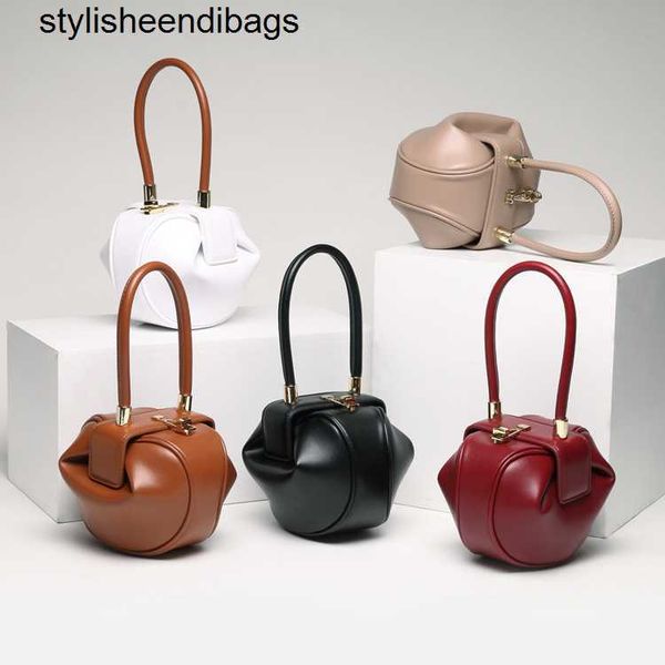 totes high grade leather female minority design handbag fashion dumpling wonton women's bag satchel stylisheendibags
totes high grade leather female minority design handbag fashion dumpling wonton women's bag satchel stylisheendibags