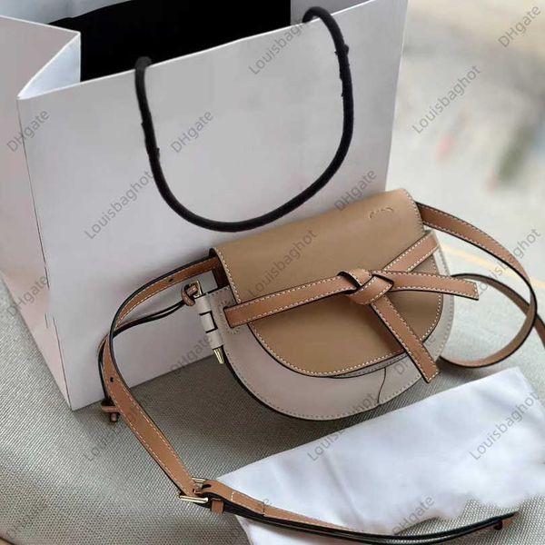 1 1loew women's bag gate saddle bag small bow decoration half moon one shoulder oblique cross women's bag
1 1loew women's bag gate saddle bag small bow decoration half moon one shoulder oblique cross women's bag