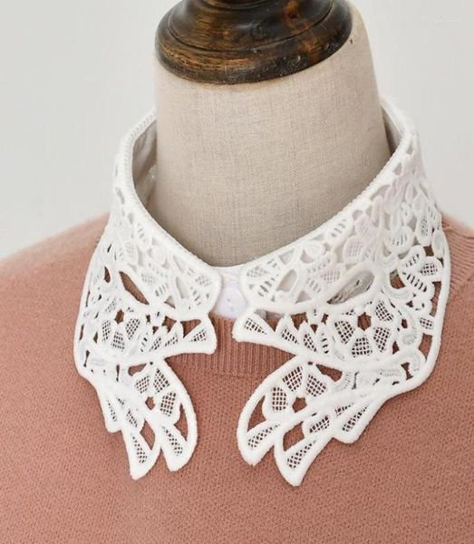bow ties 2022 lapel detachable collars for women floral hollow false collar shirt fake half removable decor faux col tie1955297, Black;gray
bow ties 2022 lapel detachable collars for women floral hollow false collar shirt fake half removable decor faux col tie1955297, Black;gray