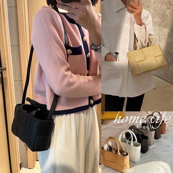 tote luxury bag bottegas bvs me woven tote bag one shoulder arco large plaid shopping bag genuine leather women's handbag large capacit
tote luxury bag bottegas bvs me woven tote bag one shoulder arco large plaid shopping bag genuine leather women's handbag large capacit