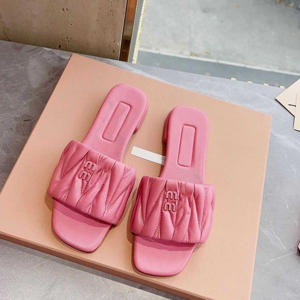 slippers mius designer beach shoes sandals women slide 2023 new female summer wear caligae flat bottom square open toe flip flops wvgl
slippers mius designer beach shoes sandals women slide 2023 new female summer wear caligae flat bottom square open toe flip flops wvgl