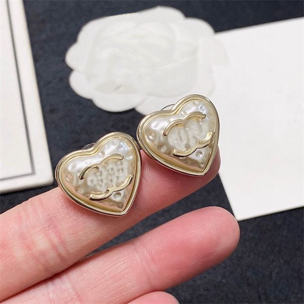 latest earrings ccity designer luxury stud women jewelry gold earring high-qualit heart-shaped woman ear ohrring 7635, Golden;silver
latest earrings ccity designer luxury stud women jewelry gold earring high-qualit heart-shaped woman ear ohrring 7635, Golden;silver