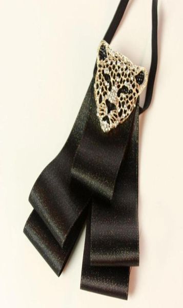 bow ties elegant 2022 men women wedding party club business collar alloy rhinestone leopard head tie cravat groom neck ribbon bowt3020448, Black;gray
bow ties elegant 2022 men women wedding party club business collar alloy rhinestone leopard head tie cravat groom neck ribbon bowt3020448, Black;gray