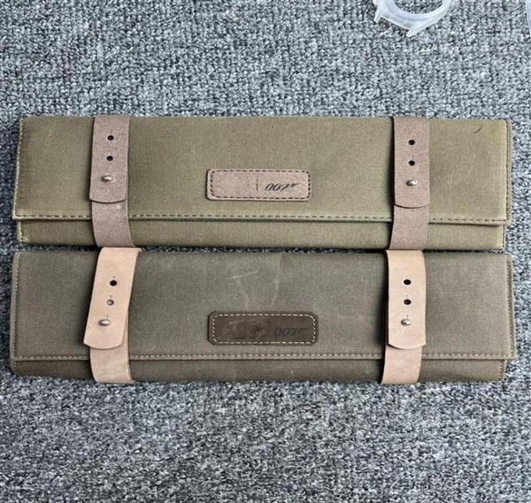 vs factory watch 007 has no time to die with the same travel bag canvas bag portable custom storage watches protection cloth luxur4445531, Black;brown
vs factory watch 007 has no time to die with the same travel bag canvas bag portable custom storage watches protection cloth luxur4445531, Black;brown