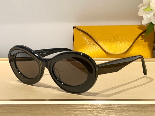sunglasses for men and women designers 40110 style anti-ultraviolet retro eyewear full frame glasses random box, White;black
sunglasses for men and women designers 40110 style anti-ultraviolet retro eyewear full frame glasses random box, White;black