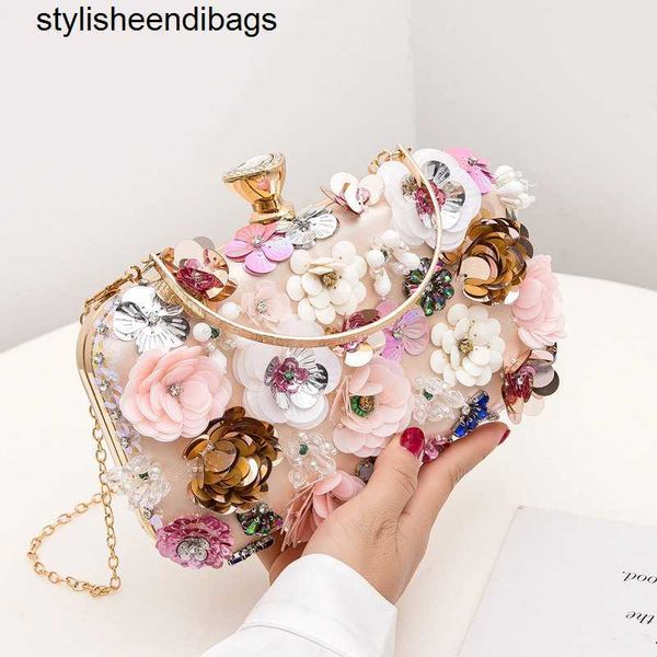 totes fashion women flower diamonds embroidery small clutch luxury lady handbags evening bags new arrival chain shoulder purse stylisheendib
totes fashion women flower diamonds embroidery small clutch luxury lady handbags evening bags new arrival chain shoulder purse stylisheendib