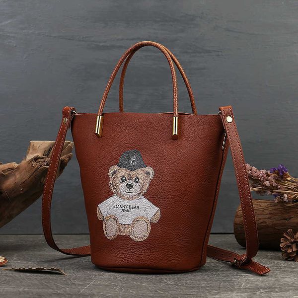 new bear printed leather women's handbag women's handbag layer cowhide single shoulder messenger fashion bucket bag women's h
new bear printed leather women's handbag women's handbag layer cowhide single shoulder messenger fashion bucket bag women's h