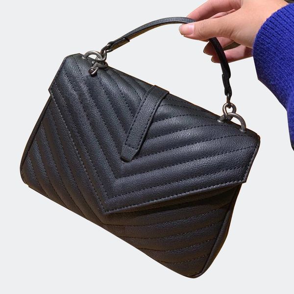 womens handbag designer bag shoulder bag soft leather bag black classic diagonal quilting chain double valve medium cross body caviar bag
womens handbag designer bag shoulder bag soft leather bag black classic diagonal quilting chain double valve medium cross body caviar bag