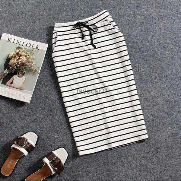 korean womens black white striped onestep skirt spring summer woman casual pocket midlength slim bag hip skirts female l230621
korean womens black white striped onestep skirt spring summer woman casual pocket midlength slim bag hip skirts female l230621