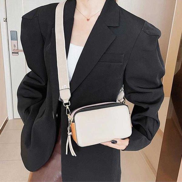 r snapscamera bag shoulder bags m leather designer bag women luxury wide strap crossbody bags fashion j camera bag pink purse 230314
r snapscamera bag shoulder bags m leather designer bag women luxury wide strap crossbody bags fashion j camera bag pink purse 230314