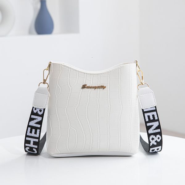 evening bags fashion women shoulder bag mini crossbody bucket handbag 2023 trend female messenger for ladies purse 230629
evening bags fashion women shoulder bag mini crossbody bucket handbag 2023 trend female messenger for ladies purse 230629