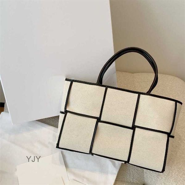 tote luxury bag bottegas bvs new arco tote business commuter tote handbag mother bag canvas split leather shopping bag school computer bag
tote luxury bag bottegas bvs new arco tote business commuter tote handbag mother bag canvas split leather shopping bag school computer bag