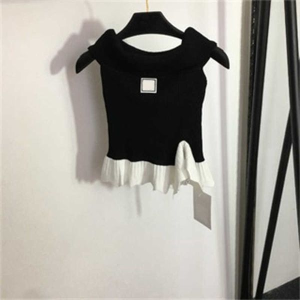 designer fashion tank womens knitwear duct tape pattern trim one-piece neckline splicing black white clashing sleeveless knitted vest casual
designer fashion tank womens knitwear duct tape pattern trim one-piece neckline splicing black white clashing sleeveless knitted vest casual