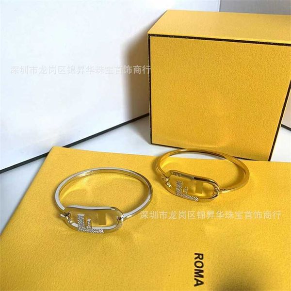 light luxury letter women's brass ins fenjia shrimp skin f family bracelet simple, Black
light luxury letter women's brass ins fenjia shrimp skin f family bracelet simple, Black