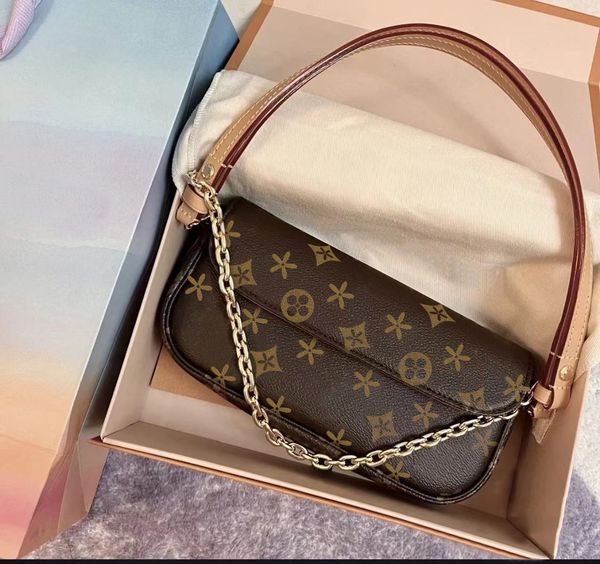 womens m81911 designer pochette m82210 genuine leather wallet on chain ivy hand bag hobo clutch shoulder purses cross body travel cosmetic b
womens m81911 designer pochette m82210 genuine leather wallet on chain ivy hand bag hobo clutch shoulder purses cross body travel cosmetic b