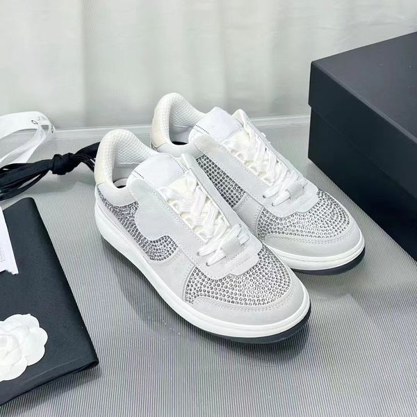 luxury women's shoes, casual shoes, color matching cowhide diamond lace up sports shoes, Black
luxury women's shoes, casual shoes, color matching cowhide diamond lace up sports shoes, Black