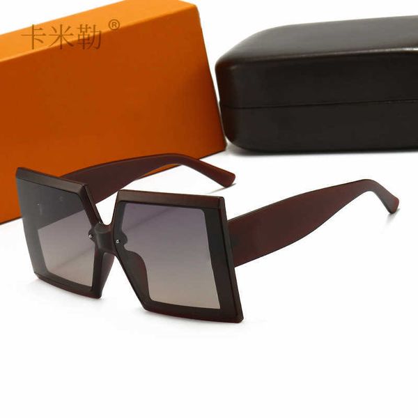 wholesale of sunglasses new women's polarized large box sunglasses fashion street shoot 545, White;black
wholesale of sunglasses new women's polarized large box sunglasses fashion street shoot 545, White;black