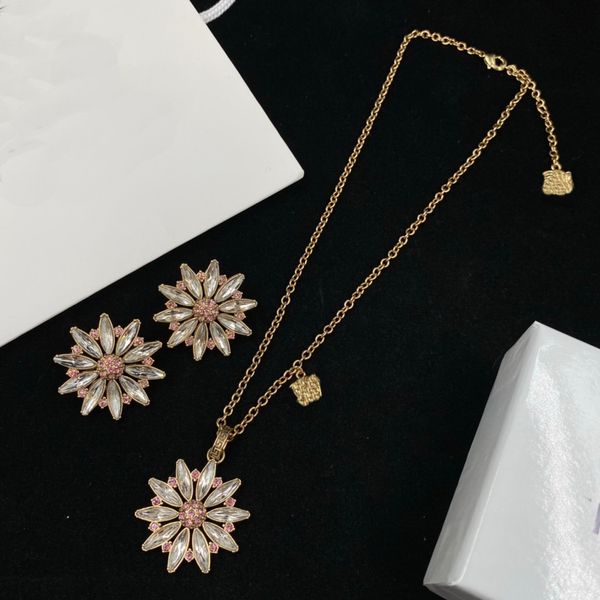 simple white crystal little daisy women necklace bracelet earring set ladies banshee clavicular chain designer jewelry birthday party gifts, Black
simple white crystal little daisy women necklace bracelet earring set ladies banshee clavicular chain designer jewelry birthday party gifts, Black