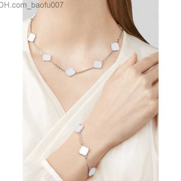 pendant necklaces fashion necklaces designers four leaf clover necklace jewelry sets for women necklaces and bracelets 5 motifs gift z230629, Silver
pendant necklaces fashion necklaces designers four leaf clover necklace jewelry sets for women necklaces and bracelets 5 motifs gift z230629, Silver