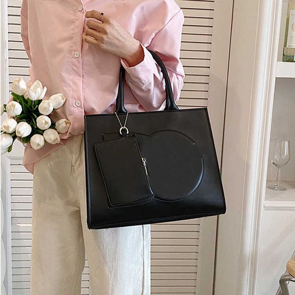 totes designer tote bag women handbag leather handbags classic solid color large volume shopping purse shoulder bags with pouch 230524
totes designer tote bag women handbag leather handbags classic solid color large volume shopping purse shoulder bags with pouch 230524