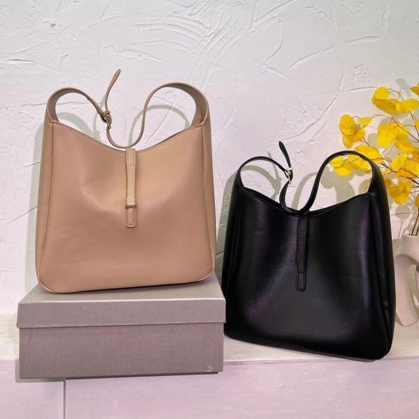 adjustable shoulder strap bag bucket bag shoulder bag famous syl fashion bag designer shoulder bag classic black underarm bag brand handbag
adjustable shoulder strap bag bucket bag shoulder bag famous syl fashion bag designer shoulder bag classic black underarm bag brand handbag