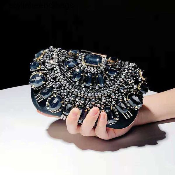 totes embroidery vintage style diamonds small day clutch with acrylic black color wedding bridal handbags holder stylisheendibags
totes embroidery vintage style diamonds small day clutch with acrylic black color wedding bridal handbags holder stylisheendibags