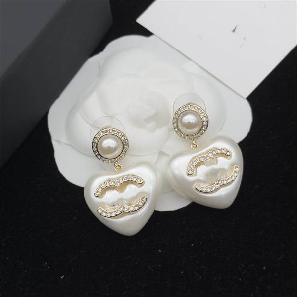 latest earrings ccity designer luxury stud women jewelry gold earring high-qualit heart-shaped woman ear ohrring 7833, Golden;silver
latest earrings ccity designer luxury stud women jewelry gold earring high-qualit heart-shaped woman ear ohrring 7833, Golden;silver