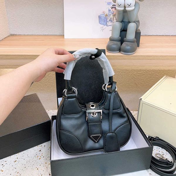 armpit moon bag y2k shoulder bags women designer handbag fashion pink white crosscody bag luxury leather handbags purse 230629
armpit moon bag y2k shoulder bags women designer handbag fashion pink white crosscody bag luxury leather handbags purse 230629
