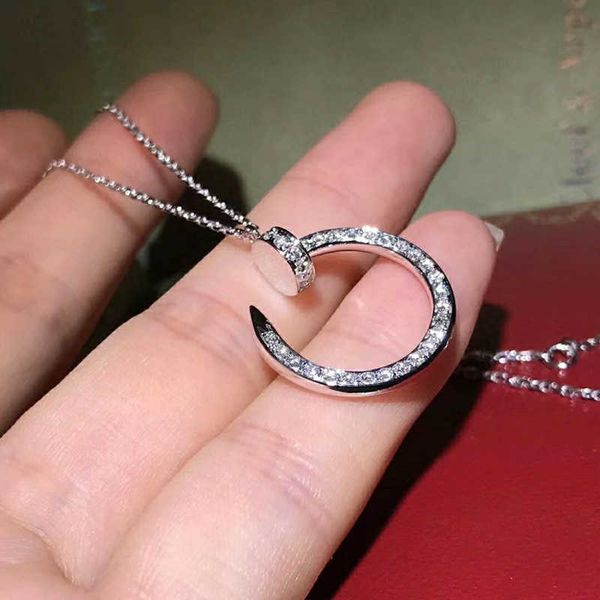 original designer carti 18k rose gold inlaid diamond nail necklace women's white full shaped tail drill smooth mesh red fashion pendant, Silver
original designer carti 18k rose gold inlaid diamond nail necklace women's white full shaped tail drill smooth mesh red fashion pendant, Silver