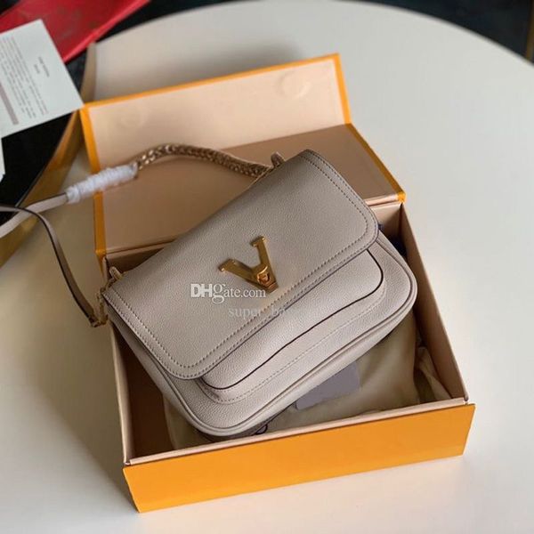 genuine leather box bag with delicate 23cm chain crossbody bag handbag knockoff luxury bag designer flap yl104
genuine leather box bag with delicate 23cm chain crossbody bag handbag knockoff luxury bag designer flap yl104