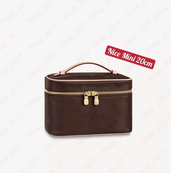 designer cosmetic makeup case pouch bag for women nice bb shoulder bucket toiletry bag leather tote travel presbyopic luxury handbag purse m
designer cosmetic makeup case pouch bag for women nice bb shoulder bucket toiletry bag leather tote travel presbyopic luxury handbag purse m