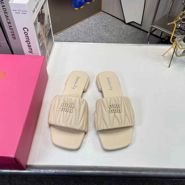 family's mius beach shoes women slide designer sandals same style flat bottom slippers 2023 summer new fairy for wear 1x3g
family's mius beach shoes women slide designer sandals same style flat bottom slippers 2023 summer new fairy for wear 1x3g