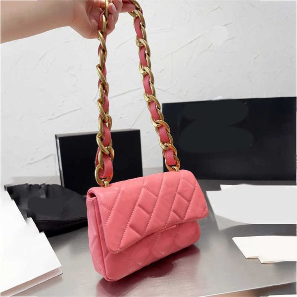 designer shoulder bags women's thick chain luxury handbags fashion flap simple square bag quality leather gold chain mobile phone handb
designer shoulder bags women's thick chain luxury handbags fashion flap simple square bag quality leather gold chain mobile phone handb