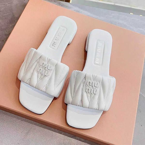 sheepskin mius beach shoes women slide designer sandals slippers women's summer pleated flat bottomed vacation square sandal o1gs
sheepskin mius beach shoes women slide designer sandals slippers women's summer pleated flat bottomed vacation square sandal o1gs