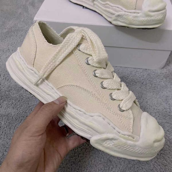 maison mihara yasuhiro mmy dissolved shoes open smile made low canvas men's and women's thick sole elevated board shoes
maison mihara yasuhiro mmy dissolved shoes open smile made low canvas men's and women's thick sole elevated board shoes