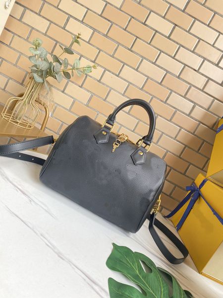 premium luxury women's boston handbag shoulder bag keep city series classic letter printing shoulder bag fashion leather bag 58947
premium luxury women's boston handbag shoulder bag keep city series classic letter printing shoulder bag fashion leather bag 58947