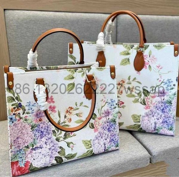 designer women's totes shopping bags luxury lady high capacity handbags luxury flowers letter printing tote leather shoulder cross body
designer women's totes shopping bags luxury lady high capacity handbags luxury flowers letter printing tote leather shoulder cross body