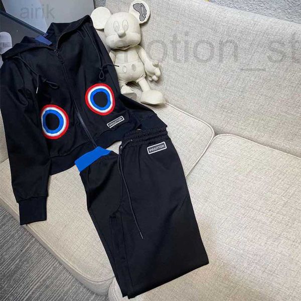 women's tracksuits designer suit cardigan hoodie classical spring 22sscardigan simple casual pant fashion black white tracksuit clothin, Gray
women's tracksuits designer suit cardigan hoodie classical spring 22sscardigan simple casual pant fashion black white tracksuit clothin, Gray