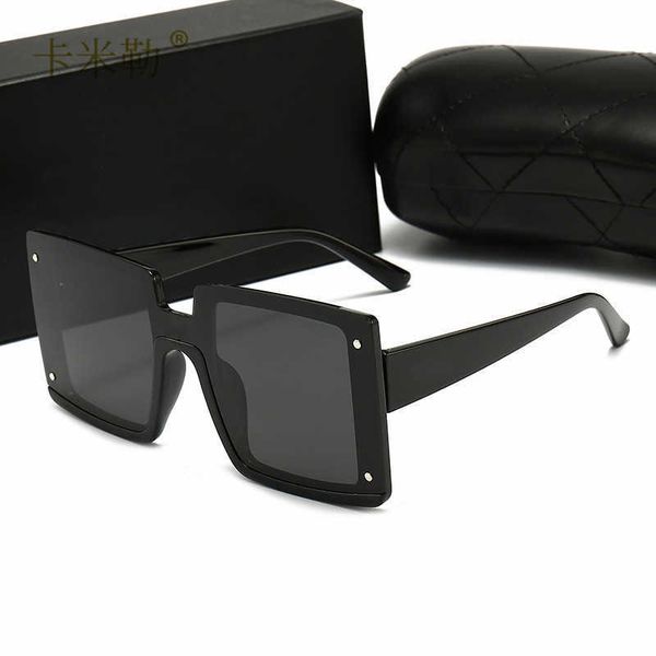 wholesale of new women's polarized fashion oval face sunglasses driving holiday sunglasses 543, White;black
wholesale of new women's polarized fashion oval face sunglasses driving holiday sunglasses 543, White;black