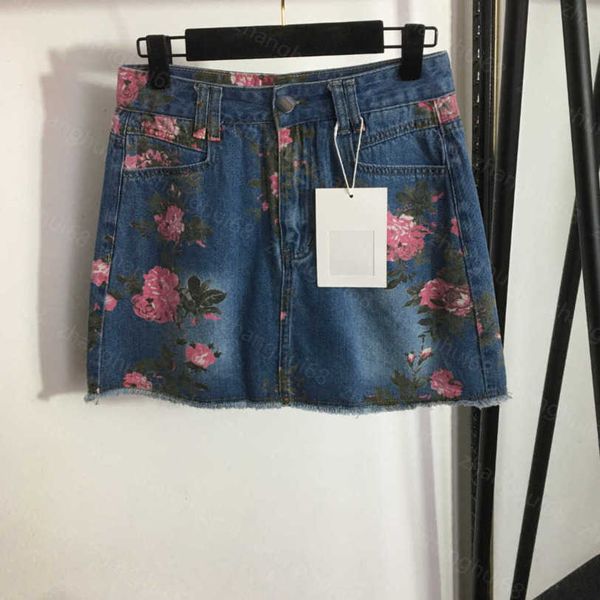 23ss womens designer clothing designer skirts floral print denim short skirt safety pants lined with women clothes a1, Black
23ss womens designer clothing designer skirts floral print denim short skirt safety pants lined with women clothes a1, Black