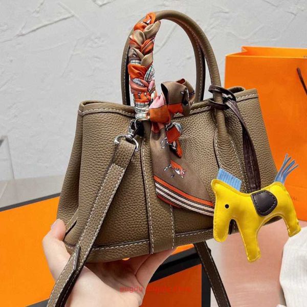 factory outlet wholesale h home party garden tote bags for sale mbb sells gift boxes scarves pony accessories with long shoulder straps simp
factory outlet wholesale h home party garden tote bags for sale mbb sells gift boxes scarves pony accessories with long shoulder straps simp
