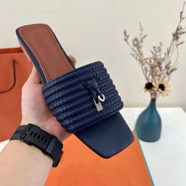 interlocking loropiana hollow sandals for womens ladies low heels leather slides fashion luxury designer woman female summer beach shoes sli, Black
interlocking loropiana hollow sandals for womens ladies low heels leather slides fashion luxury designer woman female summer beach shoes sli, Black