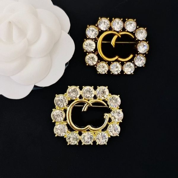 fashion luxury women designer brooches 18k gold plated inlay crystal rhinestone brooch charm brand letter brooch pin jewelry accessories gif, Gray
fashion luxury women designer brooches 18k gold plated inlay crystal rhinestone brooch charm brand letter brooch pin jewelry accessories gif, Gray