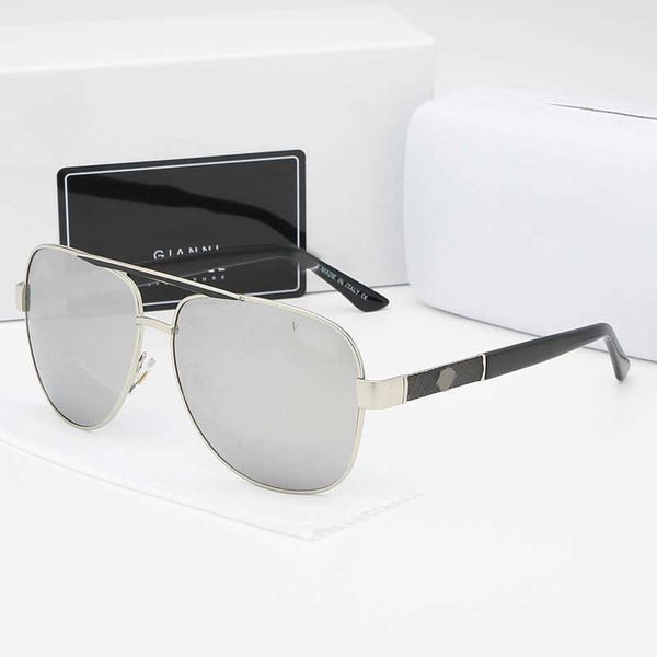 2023 designer versage sunglasses vercace metal trend colorful coated mens womens vintage baseball sport retro toad summer polarize balck, White;black
2023 designer versage sunglasses vercace metal trend colorful coated mens womens vintage baseball sport retro toad summer polarize balck, White;black