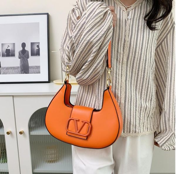 2023 new solid litchi pattern underarm bag bags fashion shoulder bag women's bag simple and versatile wd-8006
2023 new solid litchi pattern underarm bag bags fashion shoulder bag women's bag simple and versatile wd-8006