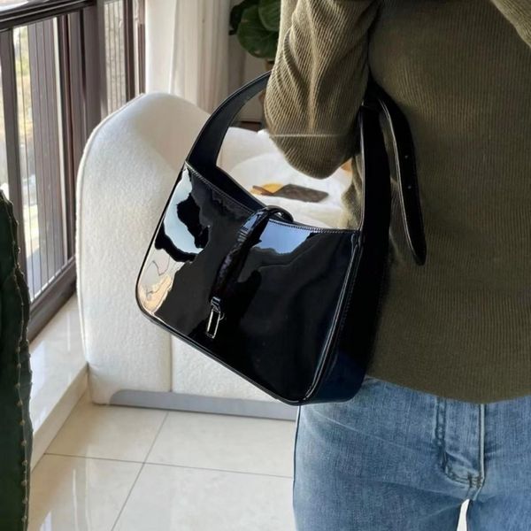 designer messenger bag shoulder bag underarm bag y handbag brand business bag fashion bag beach bag tote bag high-end handbag quality art ha
designer messenger bag shoulder bag underarm bag y handbag brand business bag fashion bag beach bag tote bag high-end handbag quality art ha